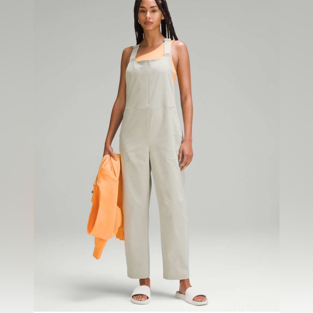Lululemon WovenAir Overalls Size 4